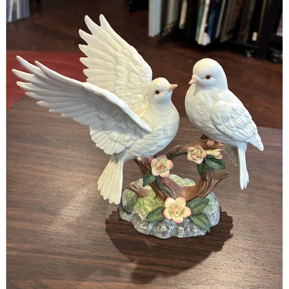 Vintage 1991 Lenox "Peaceful Devotion" Doves & Roses Fine Porcelain Figurine